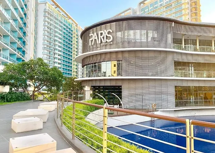 Azure Urban Residences Hotel 5*